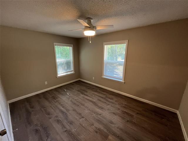 Building Photo - 12904 Mitchell Dr