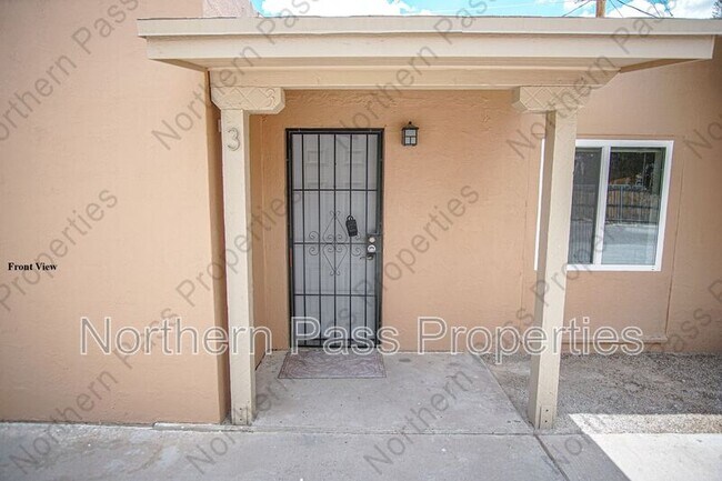 Building Photo - 601 Lafayette Dr