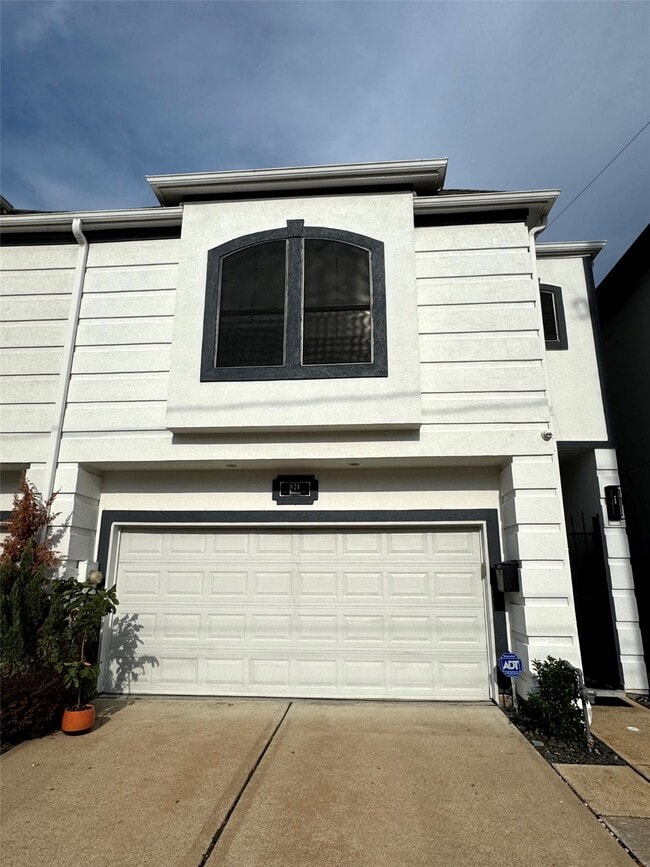 Building Photo - 824 Birdsall St