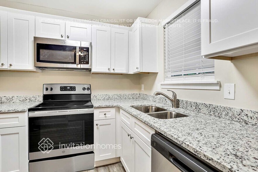 Building Photo - 6556 Willow Ln