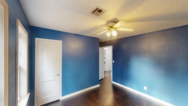 Building Photo - 4679 S Trenton Ave