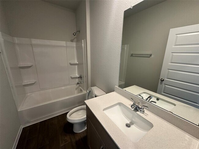 Building Photo - 2703 Towy Rd