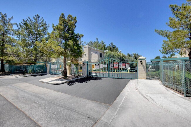 Building Photo - 5155 W Tropicana Ave