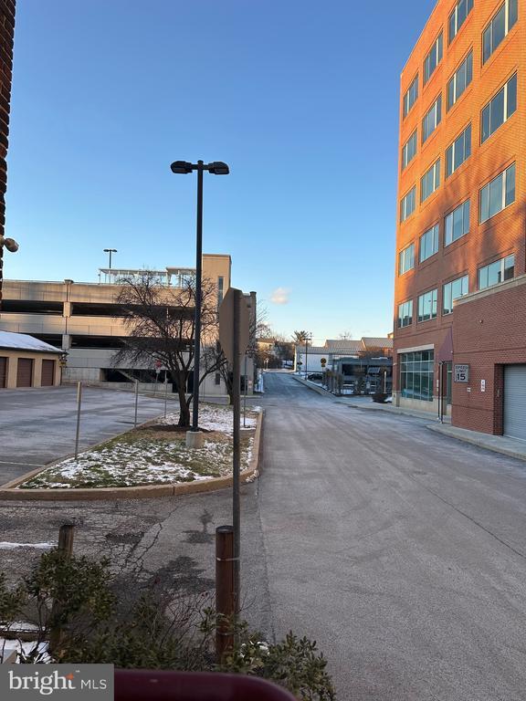 Building Photo - 239 W Philadelphia St