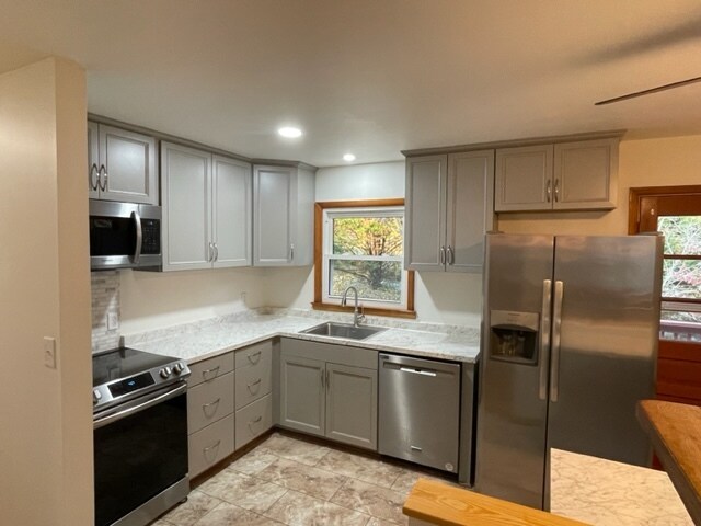 Building Photo - 3029 Scottsville Rd