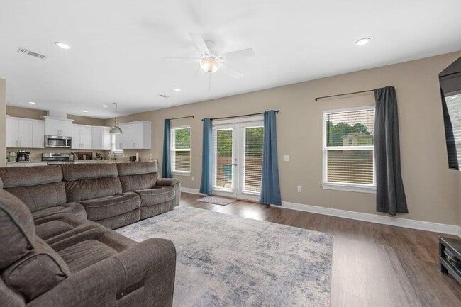 Building Photo - 2327 Hadleigh Hills Ct