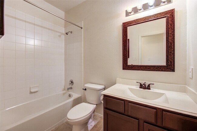 Building Photo - 734 Mill Spring Ct