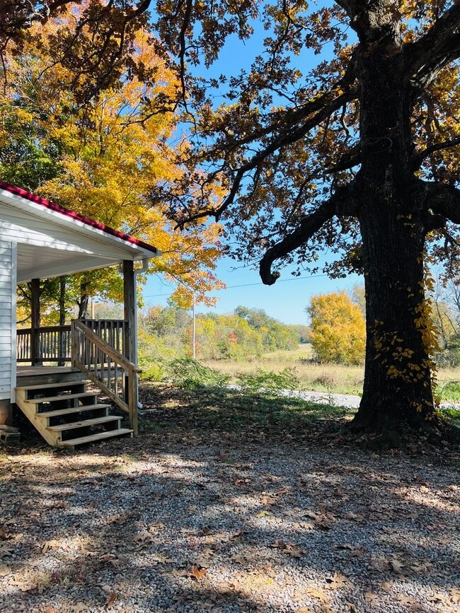 Building Photo - 2 bed 1.5 Bath Single Family Home