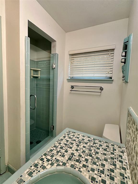 Building Photo - 709 W 34th St