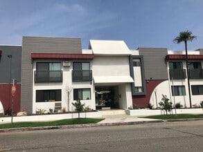 Building Photo - cla351