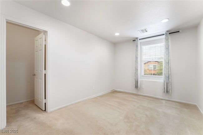 Building Photo - 9205 Keystone Ridge Ave