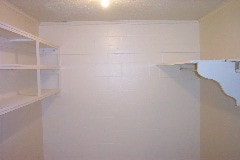 Walk in Closet - 6923 Holiday Rd N