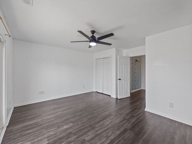 Building Photo - Welcome to New River Homes!