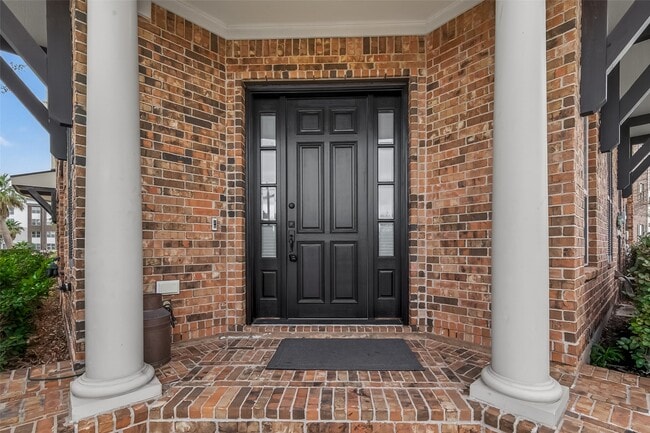 Building Photo - 722 Imperial Blvd