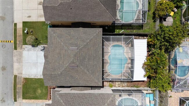 Building Photo - 1233 Sandbrook Dr