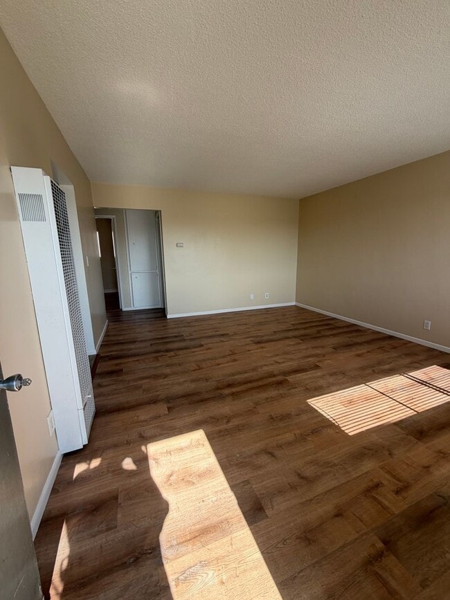 Building Photo - 15843 Sierra Vista Ct.