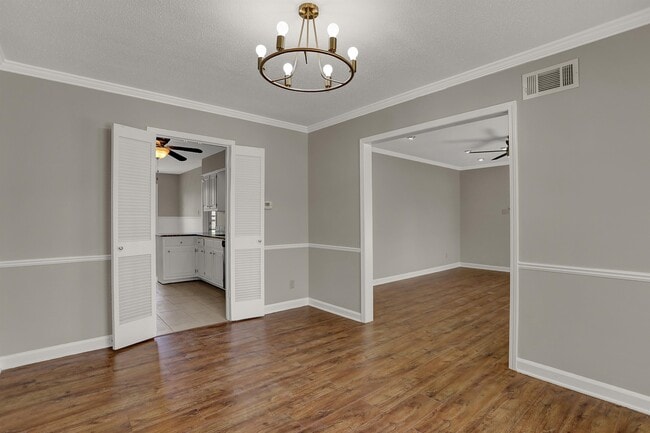 Building Photo - 5718 Rich Rd