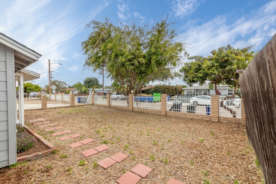 Building Photo - 7610 Lansing Dr