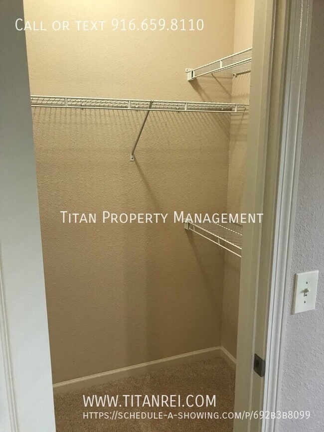 Building Photo - 8434 Walerga Rd