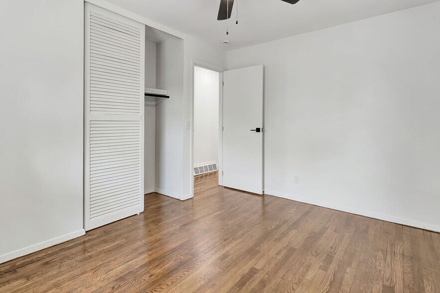 Building Photo - 5946 Sunridge Dr