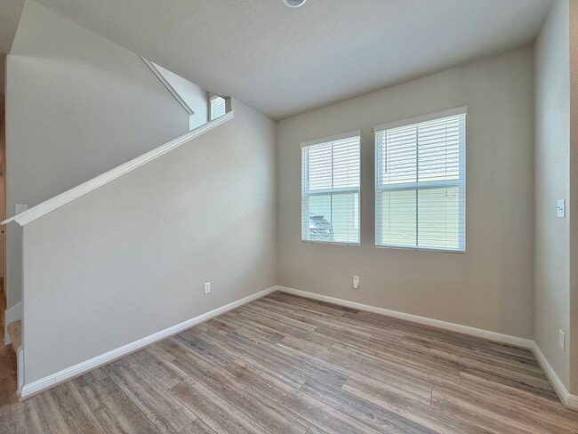 Building Photo - 207 Cherry Blossom Ln