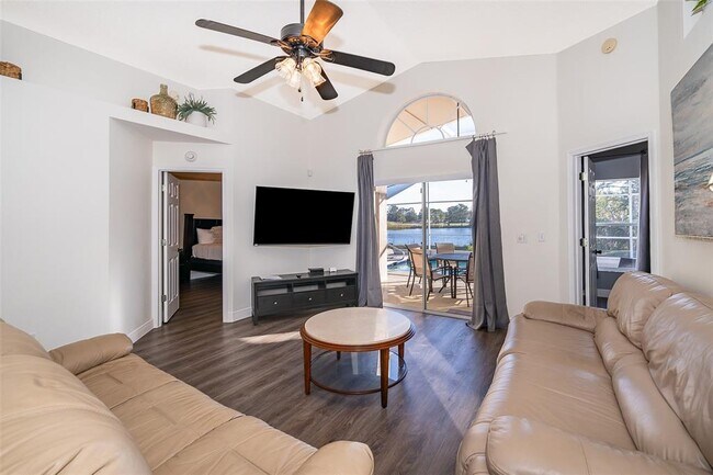 Building Photo - 510 Canary Island Cir