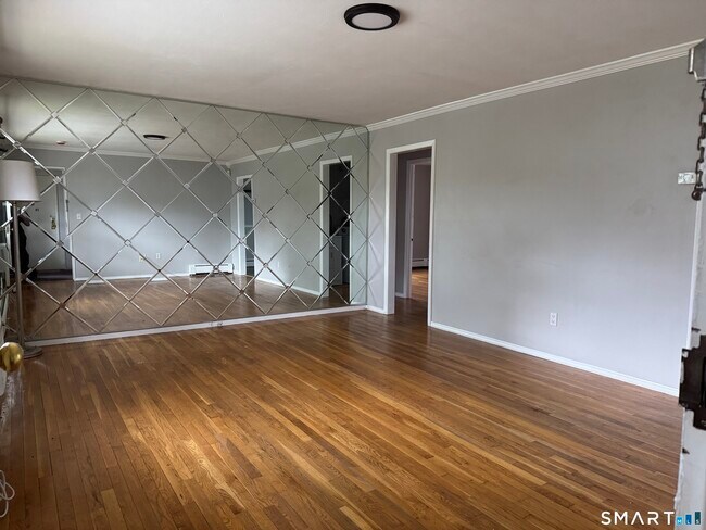 Building Photo - 239 Cherry Hill Dr