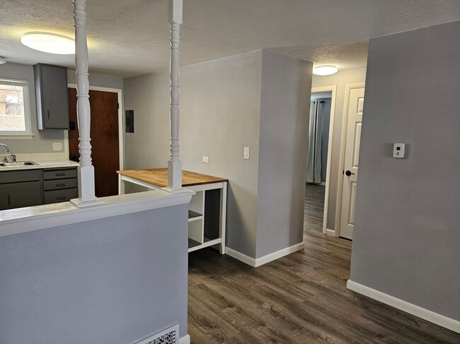 Building Photo - 1119 Winona Dr