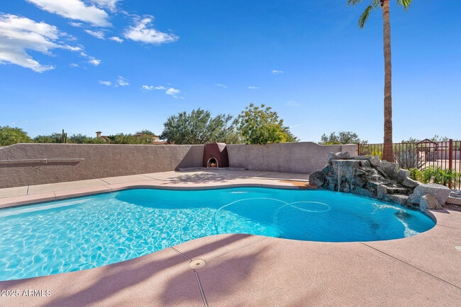 Primary Photo - 6039 E Skinner Dr