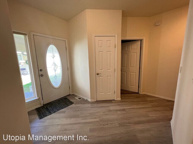 Building Photo - 2 br, 2.5 bath House - 2170 28th Street