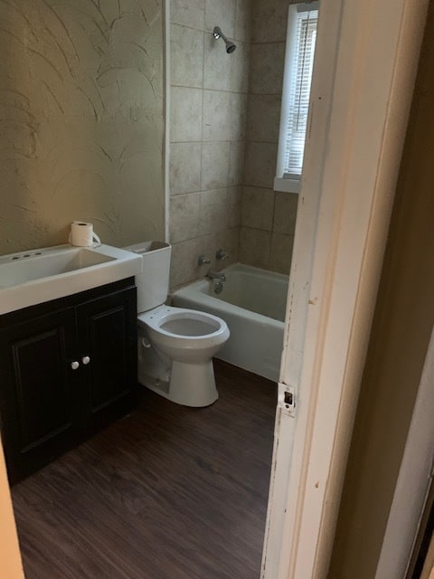 Building Photo - 3049 NE 15th St