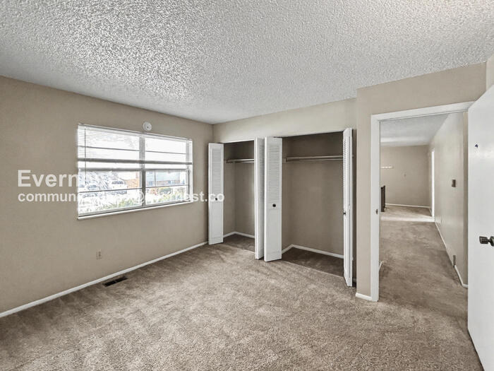 Building Photo - 7380 Colonial Dr