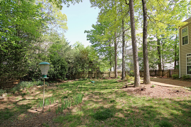 Building Photo - Spacious Foxcroft Home With Fenced Yard