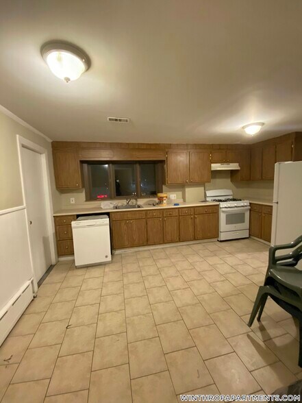 Building Photo - 45 Highland Ave