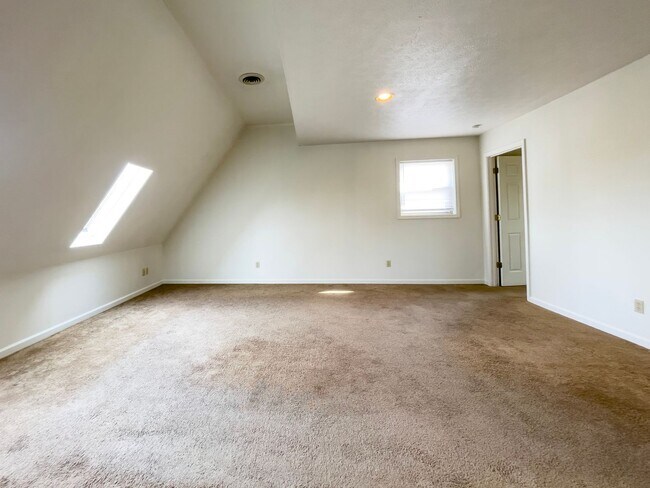 Building Photo - Yorktown School District