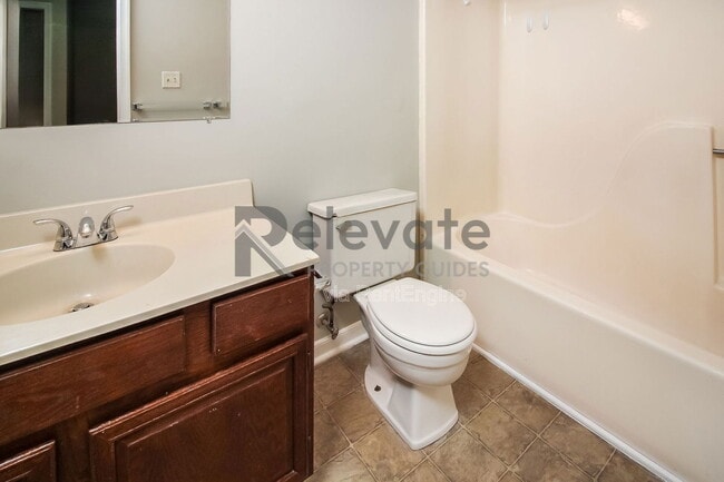 Building Photo - 8247 Fourscore Dr