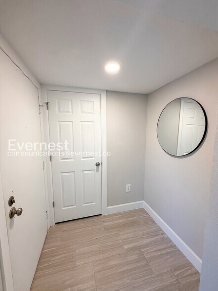 Building Photo - 13601 Frigate Ct