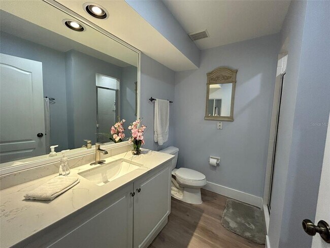 Building Photo - 3702 54th Dr W