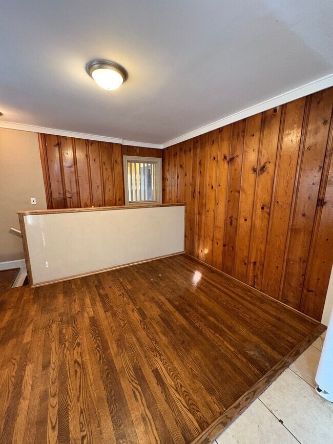 Building Photo - 4 Bedroom 2 Bath Bungalow home in Greenville