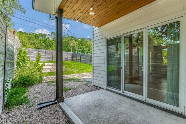 Building Photo - 3507 Oak Springs Dr