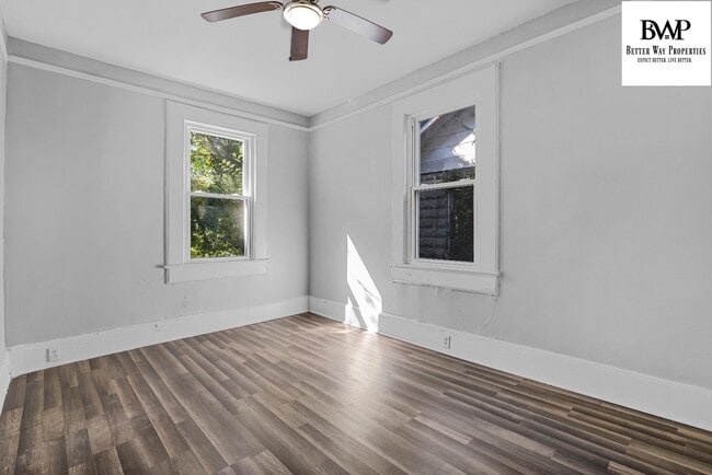 Building Photo - 1522 Columbia College Dr