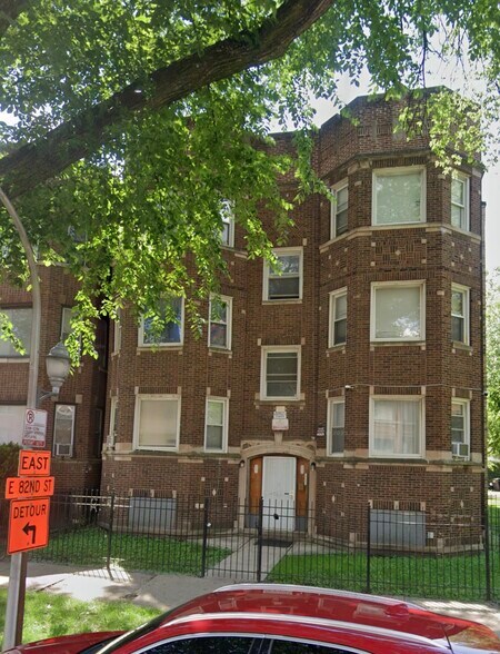 Building Photo - 8230 S Ellis Ave