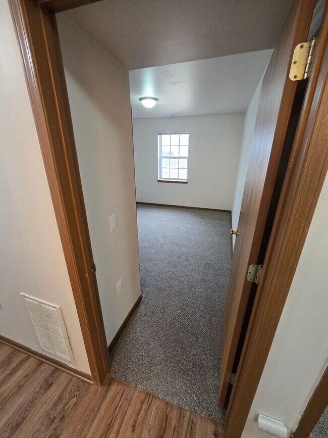 Building Photo - 1001-1017 Rockefeller Ln