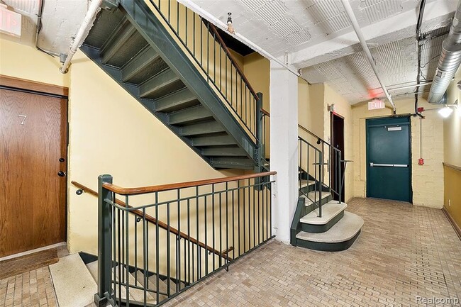 Building Photo - 78 Watson St