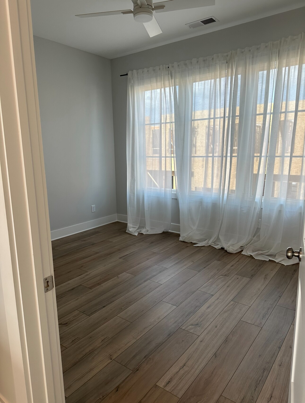 Building Photo - 1296 Longreen Ter NW