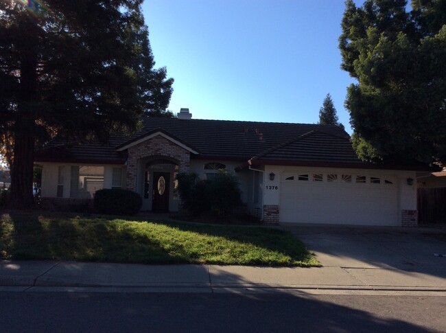 Primary Photo - 4 bedroom 2 bath house in Yuba CIty