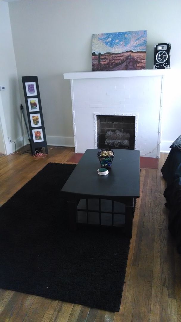 Building Photo - For Rent 4 Bedroom 1 Bath Field Club Row H...
