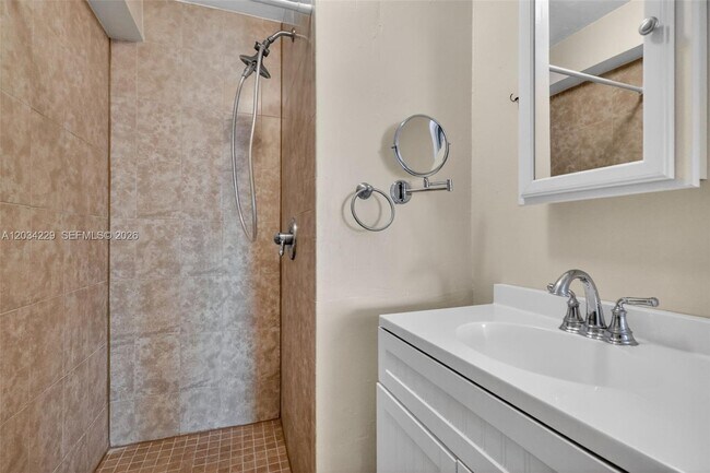 Building Photo - 17001 NW 53rd Ct