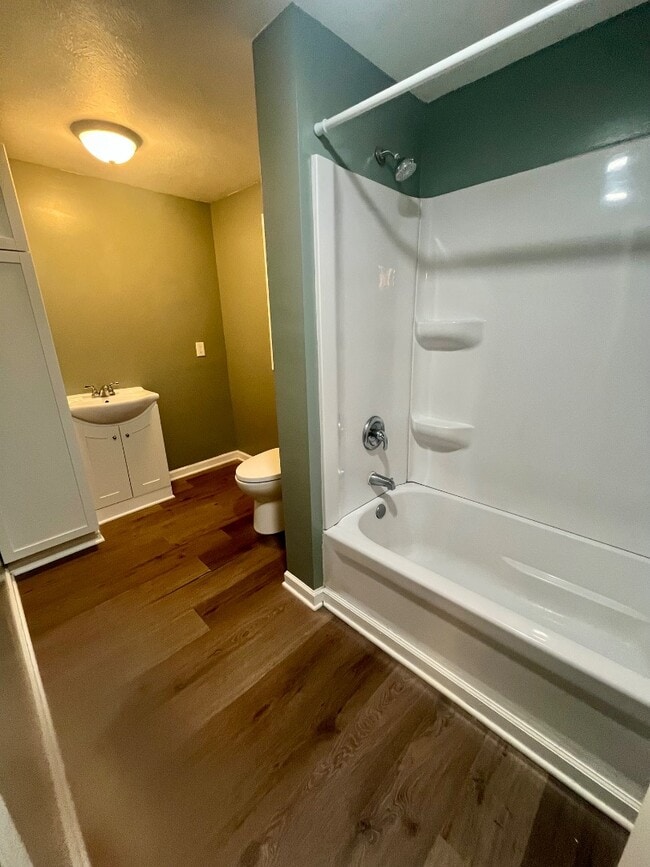 Building Photo - 1620 Avenue C