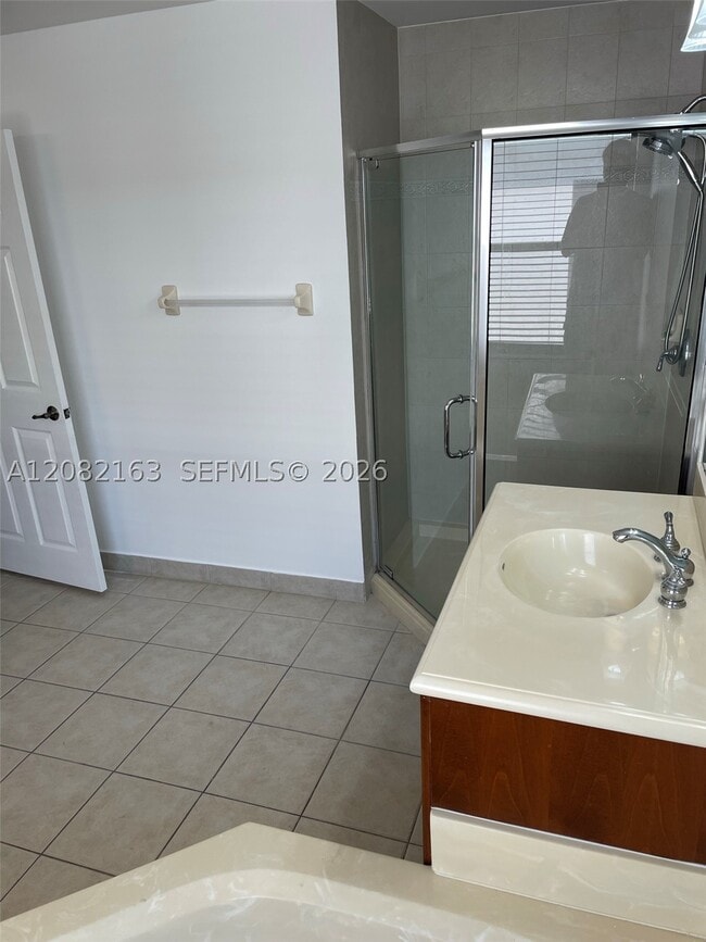 Building Photo - 17404 SW 47th Ct